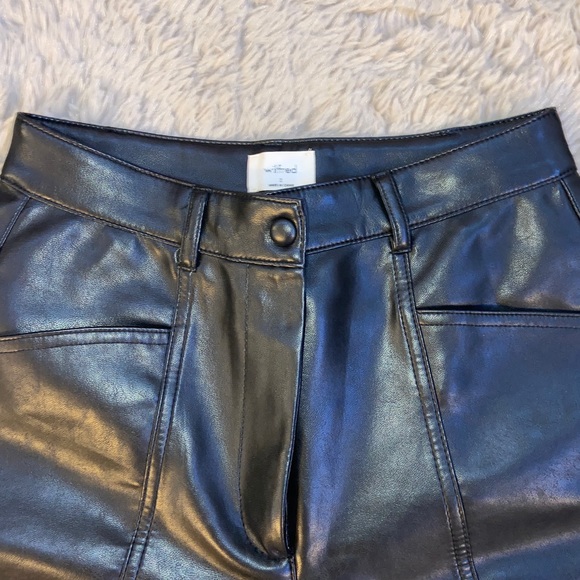 Aritzia Wilfred vegan leather pants - Picture 6 of 6